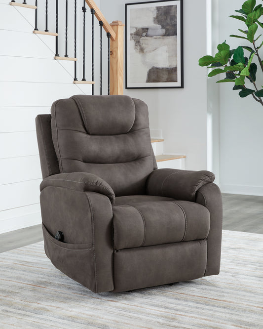 Living Room Recliners Crosby s Furniture