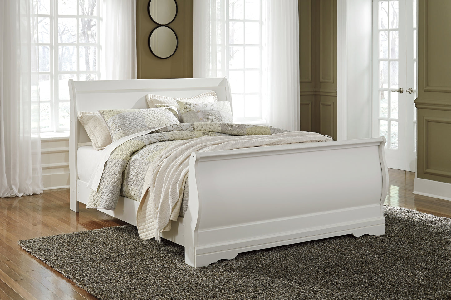 Anarasia Queen Sleigh Bed with Mirrored Dresser and Nightstand